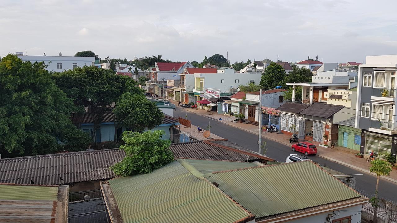 Manh Hung Hotel Buon Ma Thuot Kültér fotó