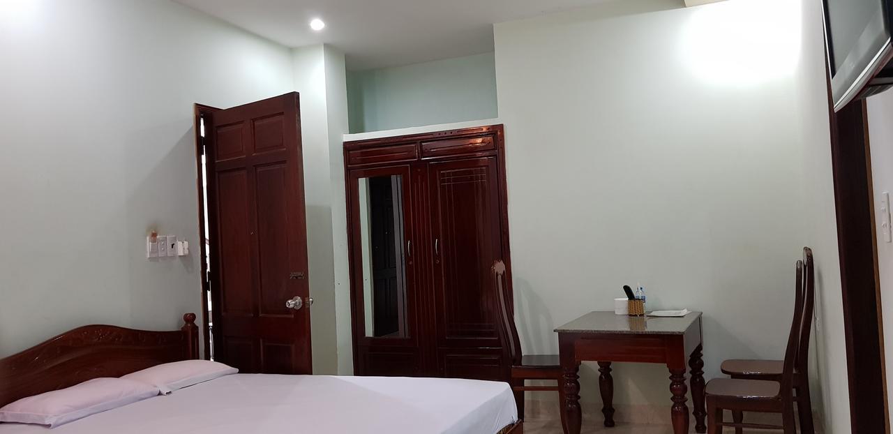 Manh Hung Hotel Buon Ma Thuot Kültér fotó